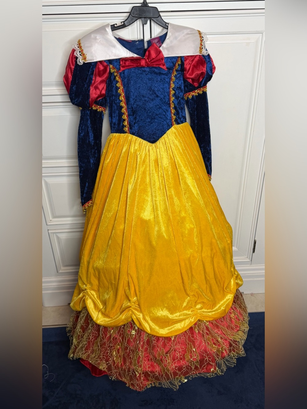 Chasing Fireflies Snow White Deluxe Costume Dress Girls M 7/8 Hoop Skirt